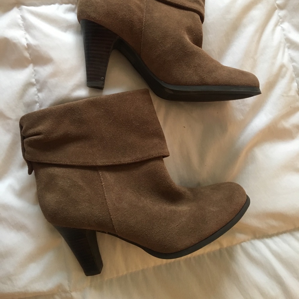 BCBG booties - Picture 2 of 4
